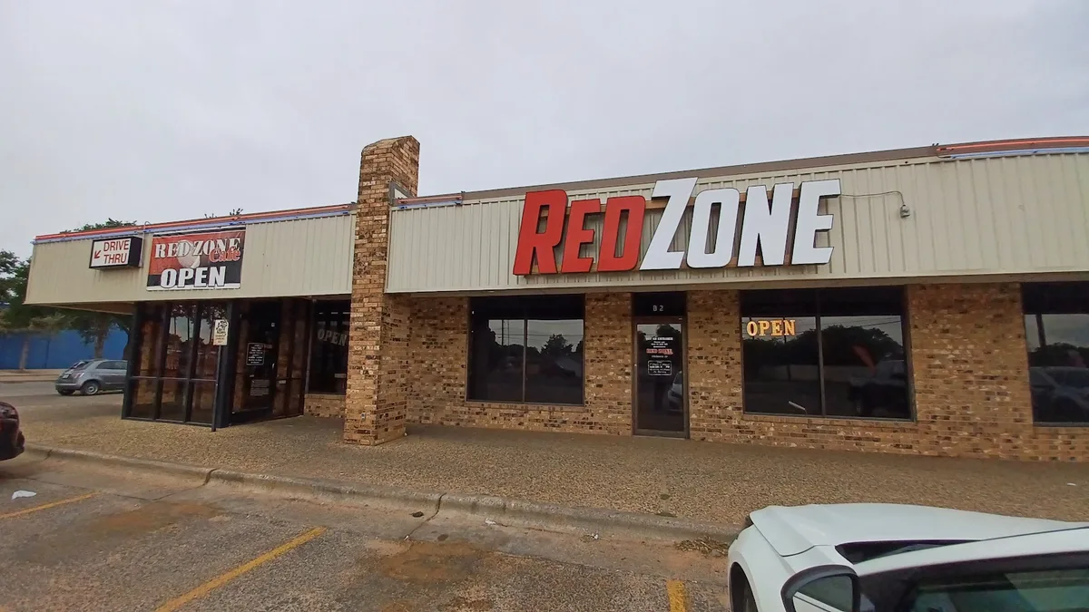 Red Zone Cafe Restaurant Photo
