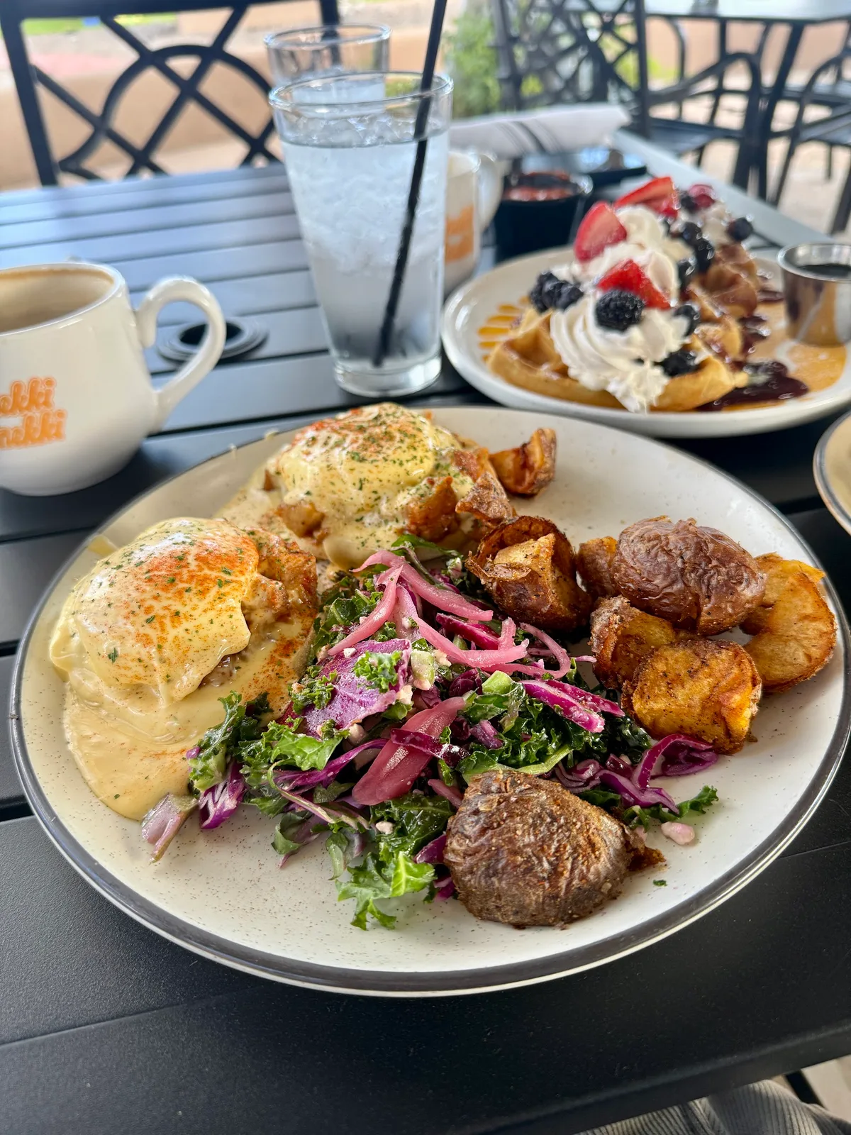 Brekki Brekki: Restaurant Photograph