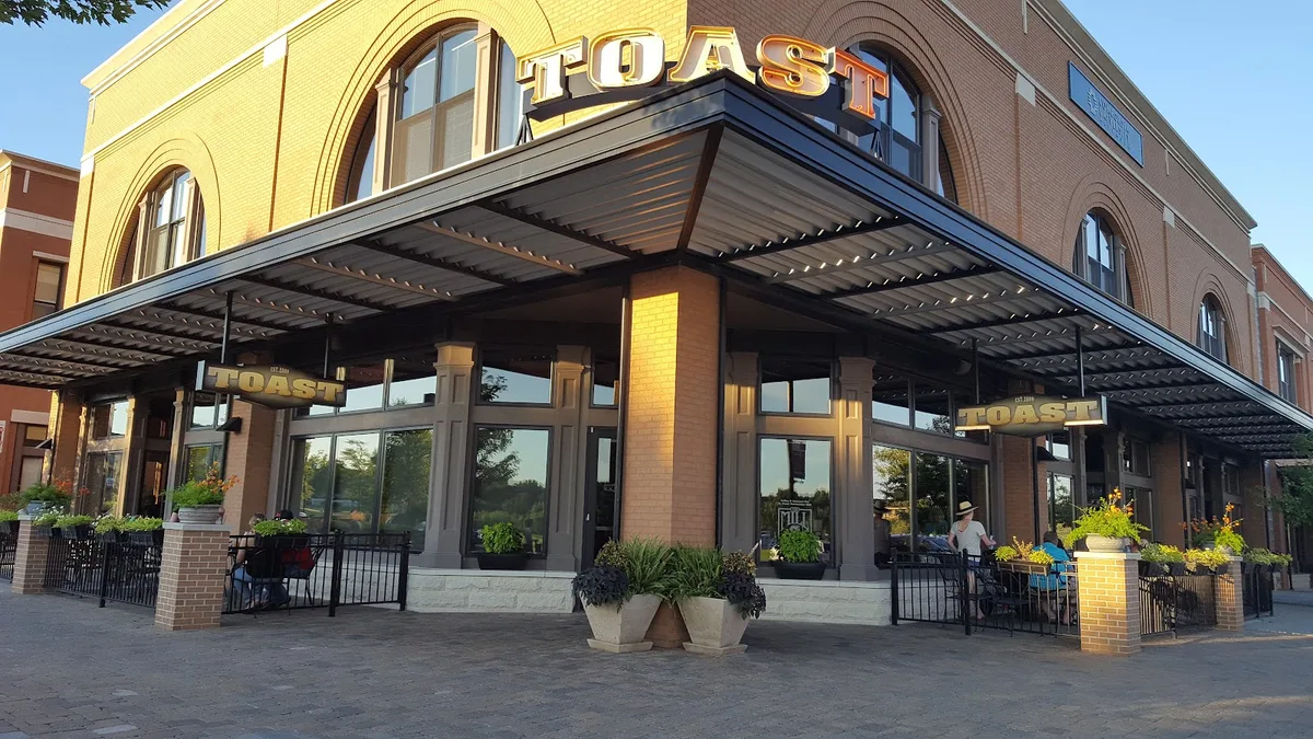 Toast: Restaurant Photograph