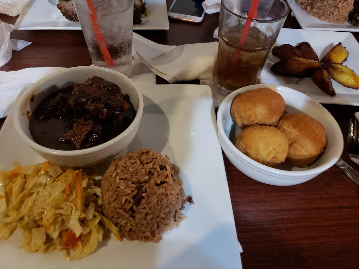 The Island Spot: Restaurant Food And Dining Photo
