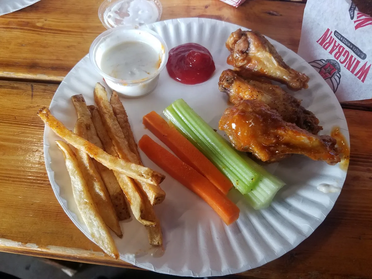 Wing Barn Boca Chica: Restaurant Food And Dining Photo