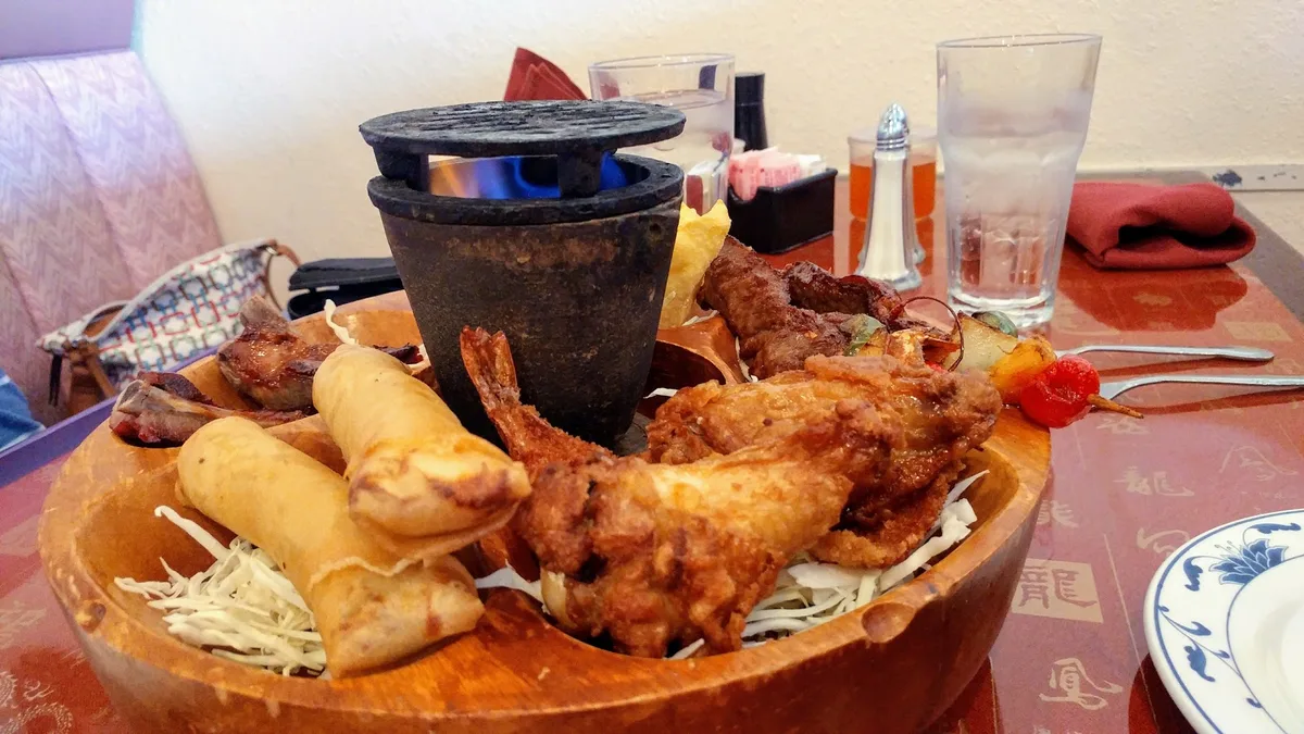 Golden Palace Chinese Restaurant: Restaurant Food And Dining Photo