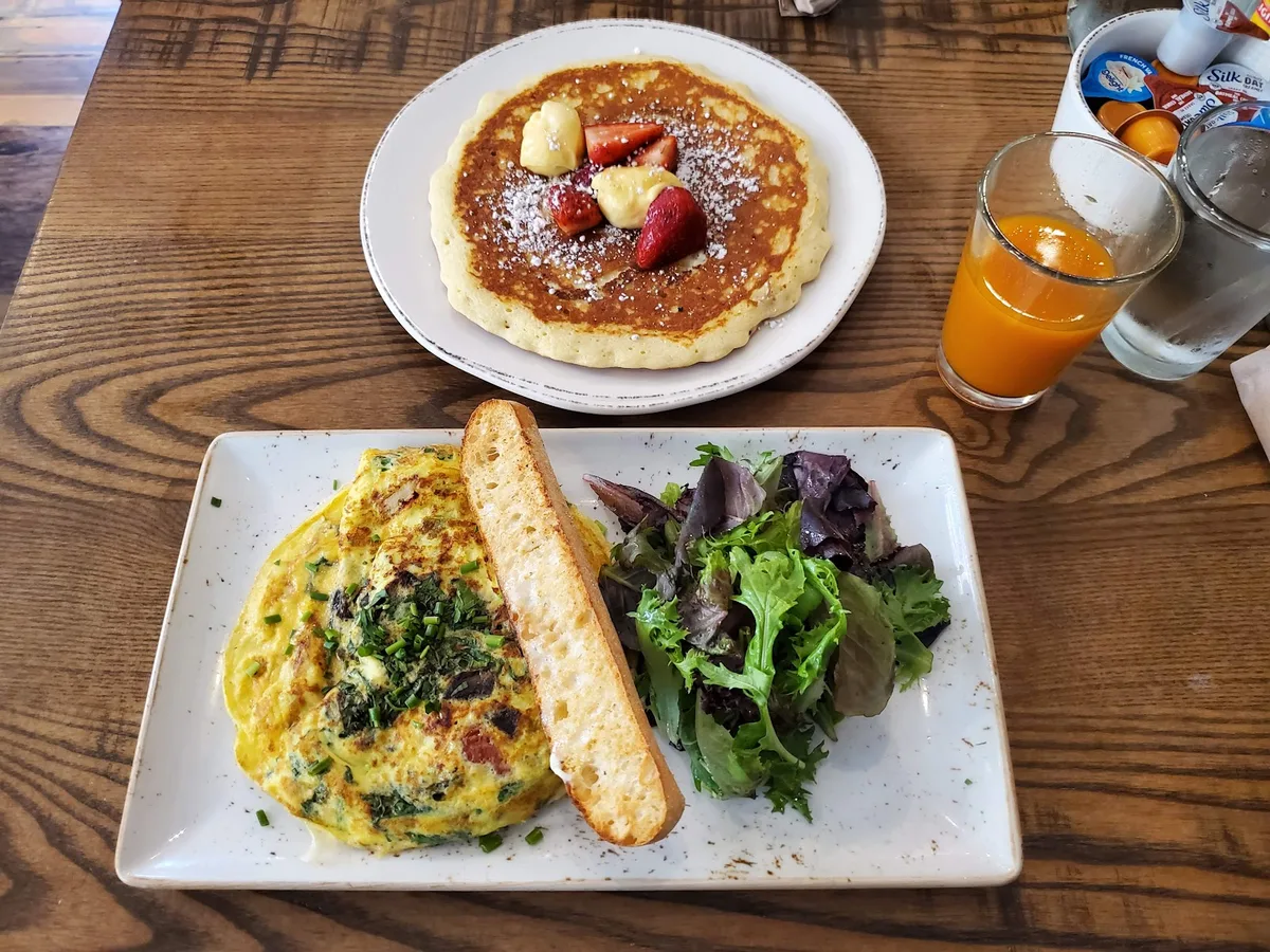First Watch: Restaurant Photograph