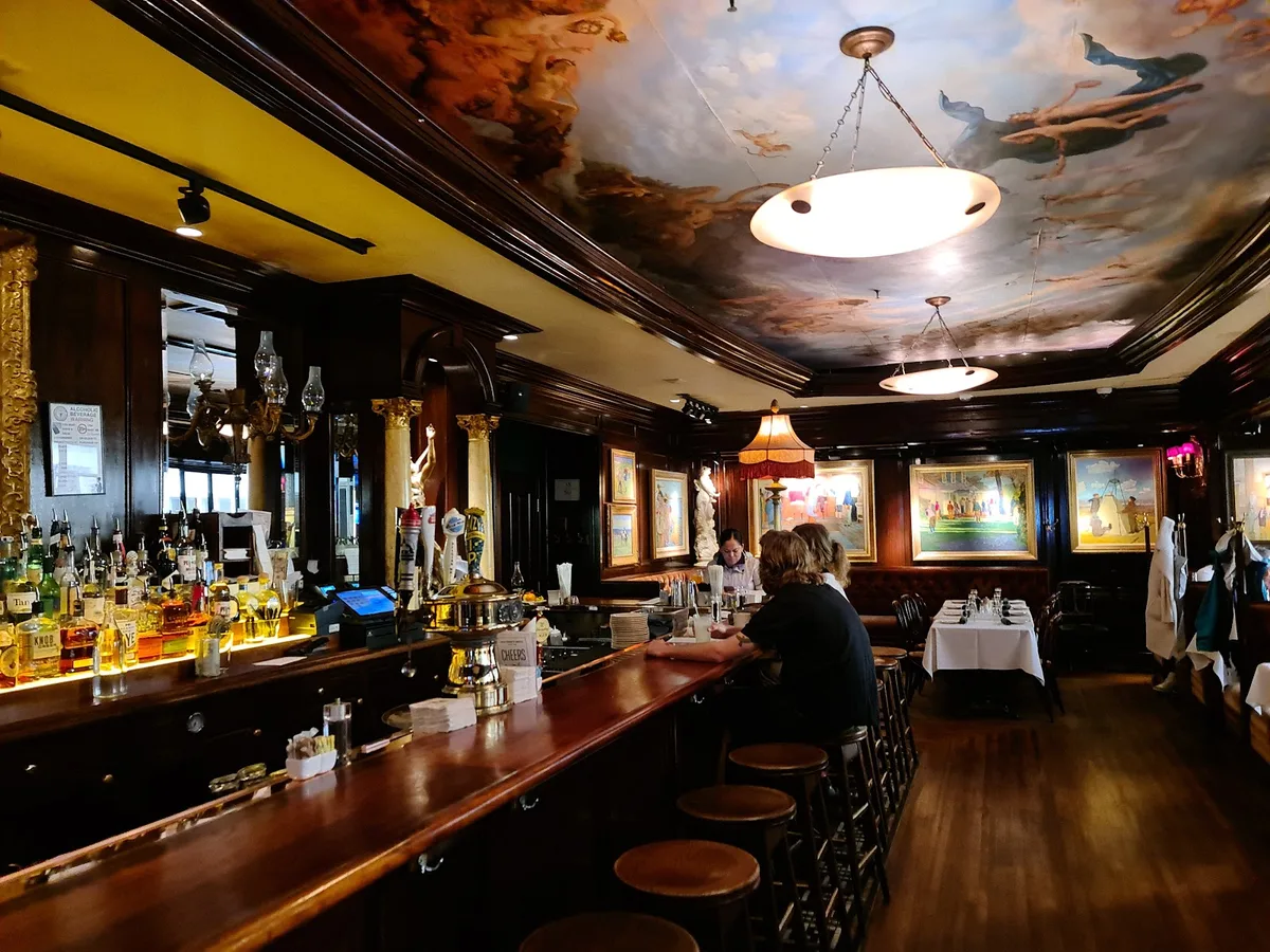 Old Ebbitt Grill: Restaurant Photograph