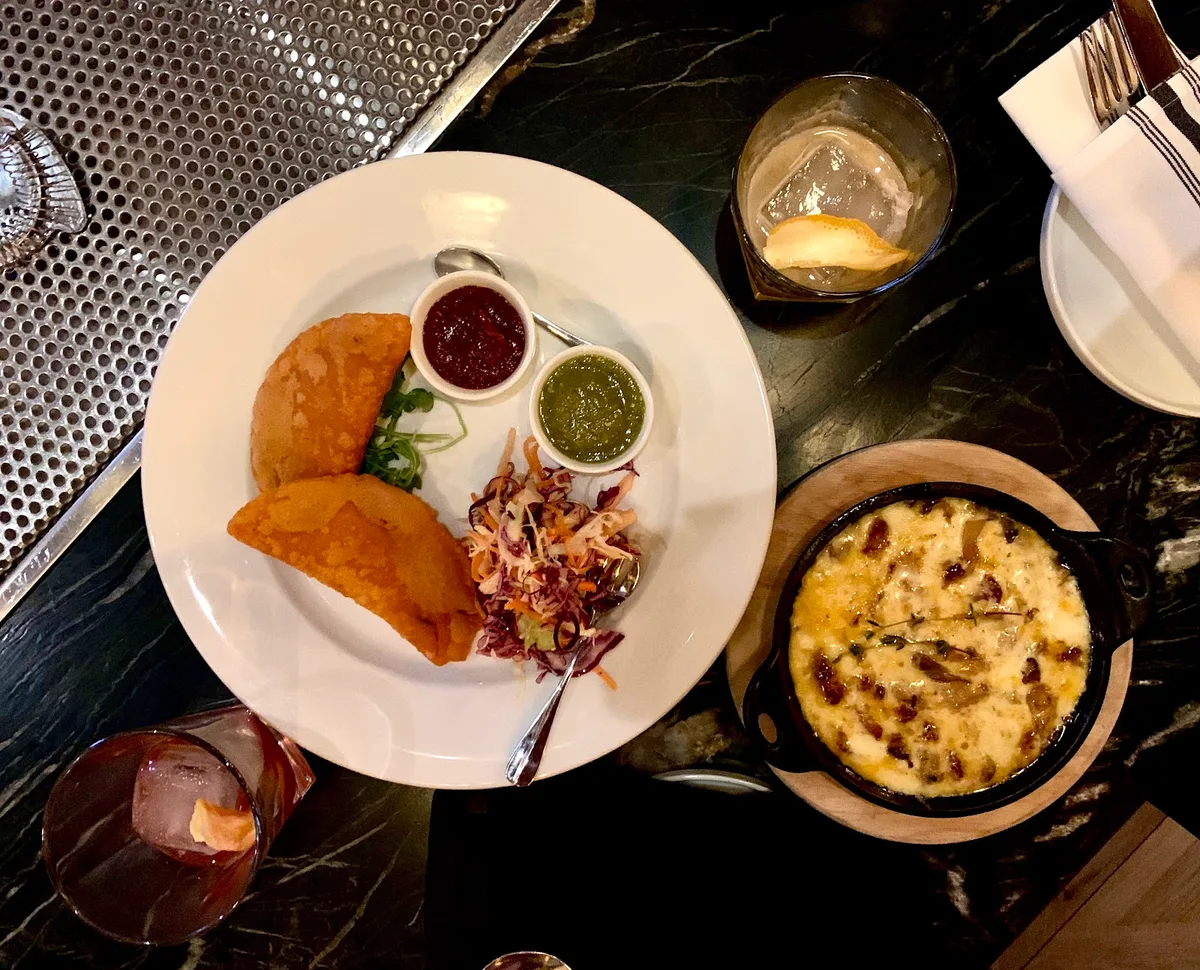 SUN of WOLF: Restaurant Photograph