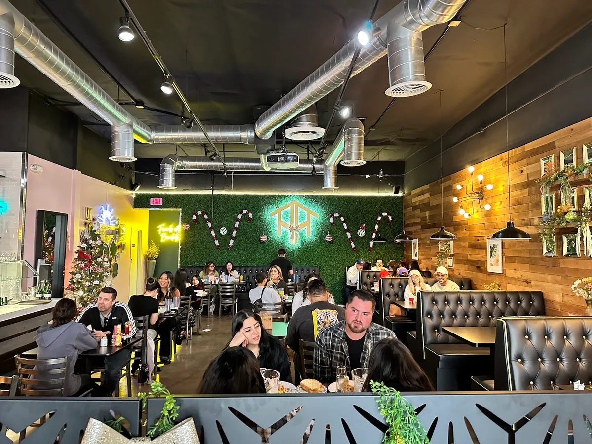 Haven Haus Cafe: Restaurant Photograph
