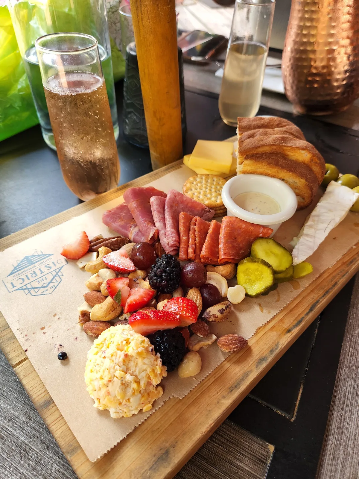 The District SPR: Restaurant Photograph