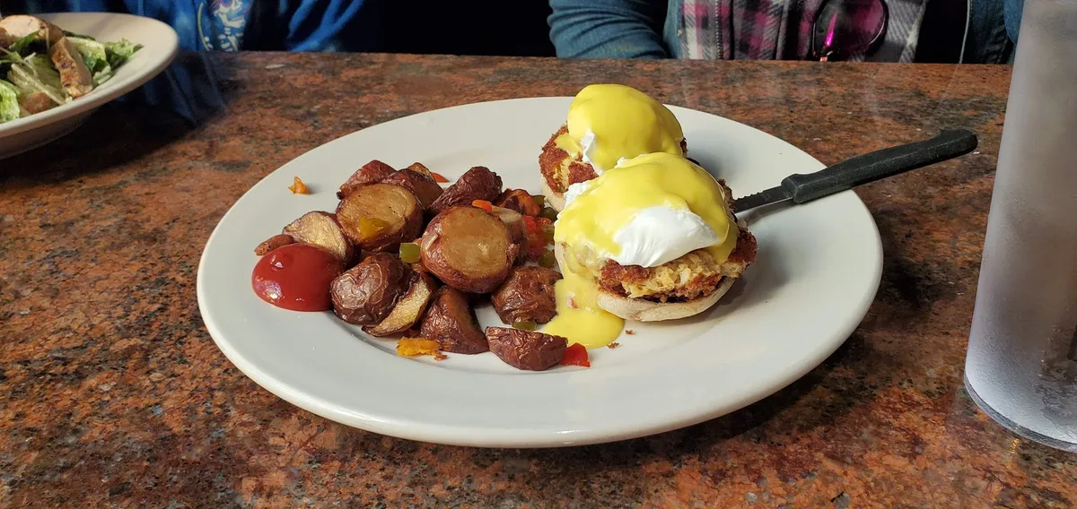 White Wolf Cafe: Restaurant Food And Dining Photo