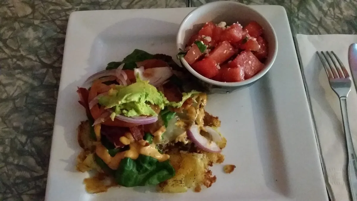 Bbi Cafe & Sandwich Shop: Restaurant Food And Dining Photo