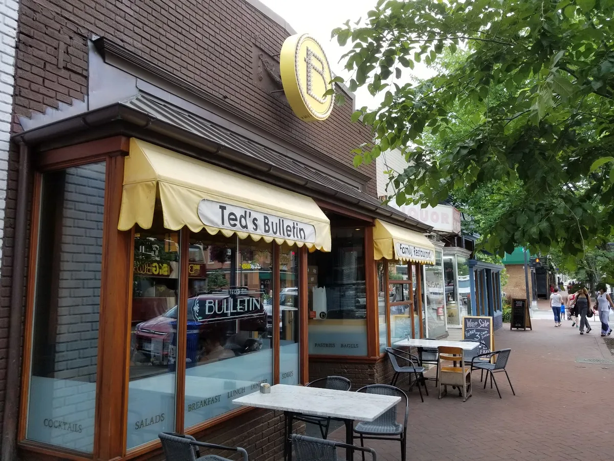 Ted's Bulletin: Restaurant Photograph