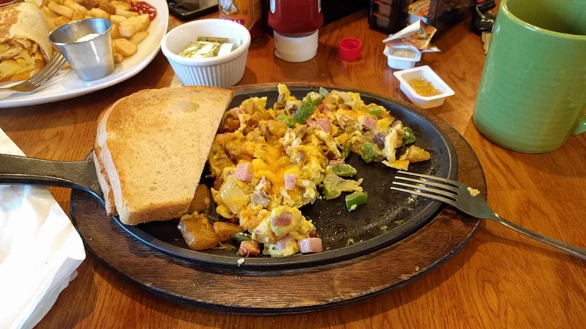 Tack House Pub: Restaurant Photograph