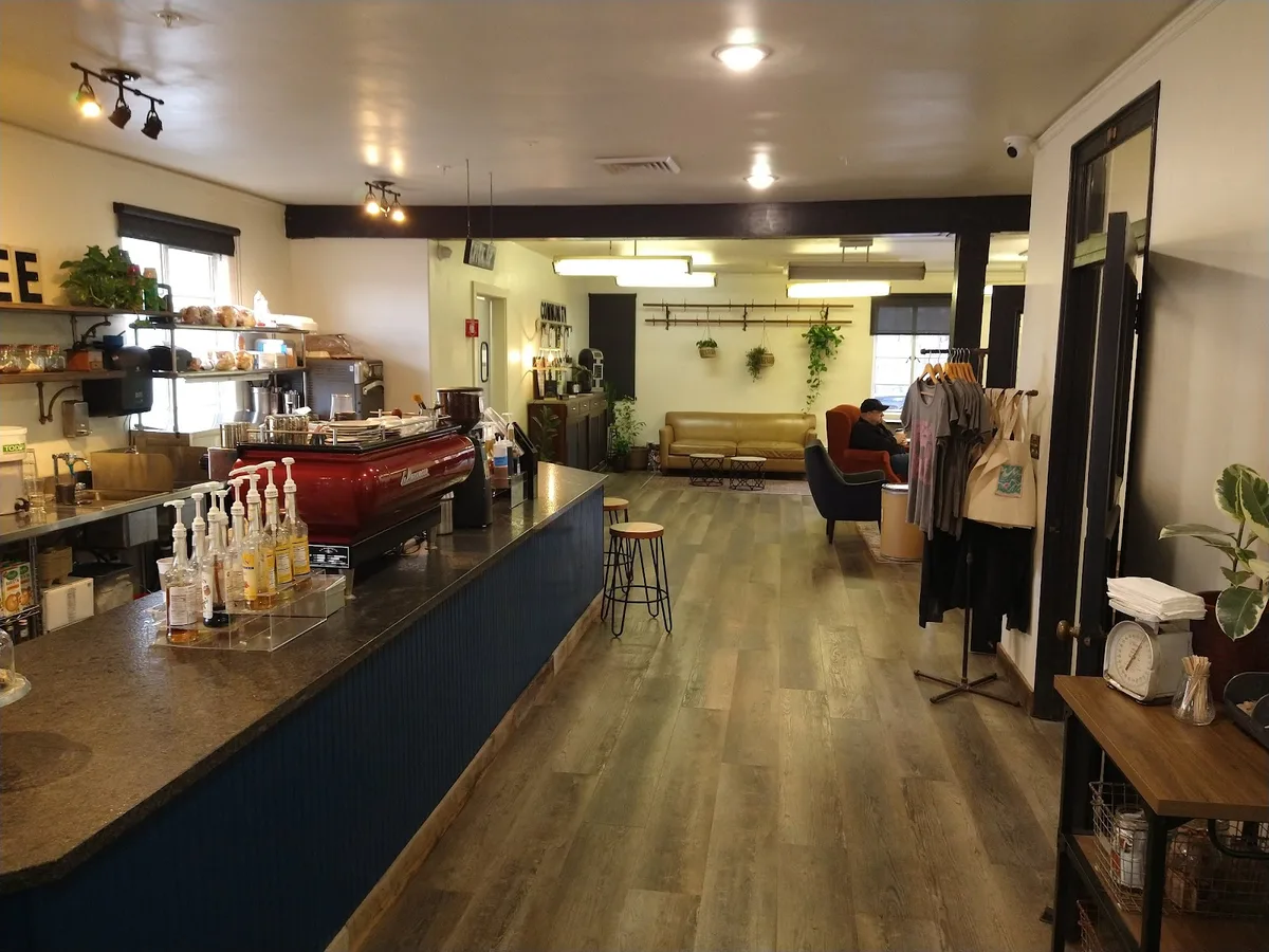 The Well: Restaurant Photograph