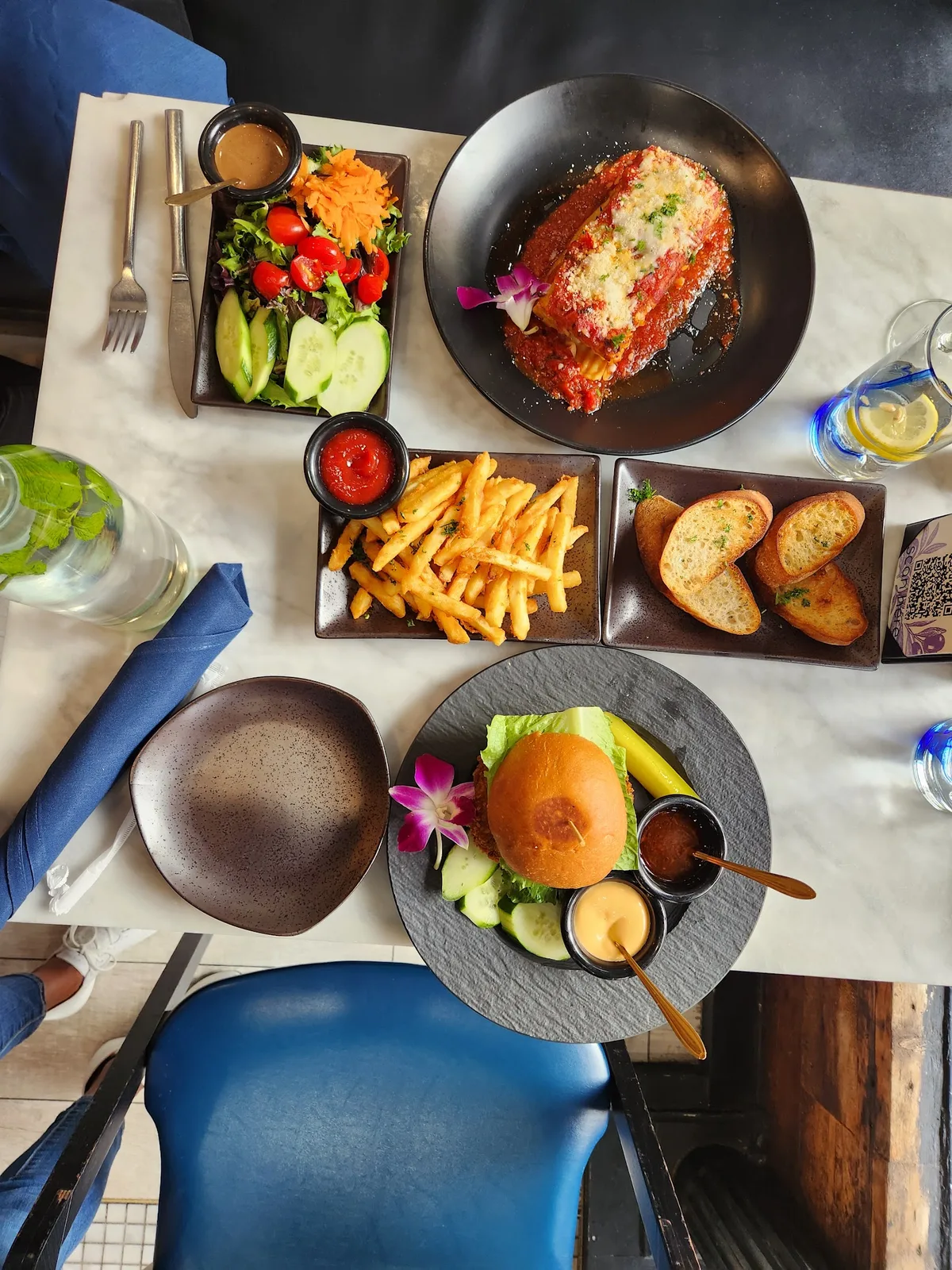 Gaia & Loki: Restaurant Photograph