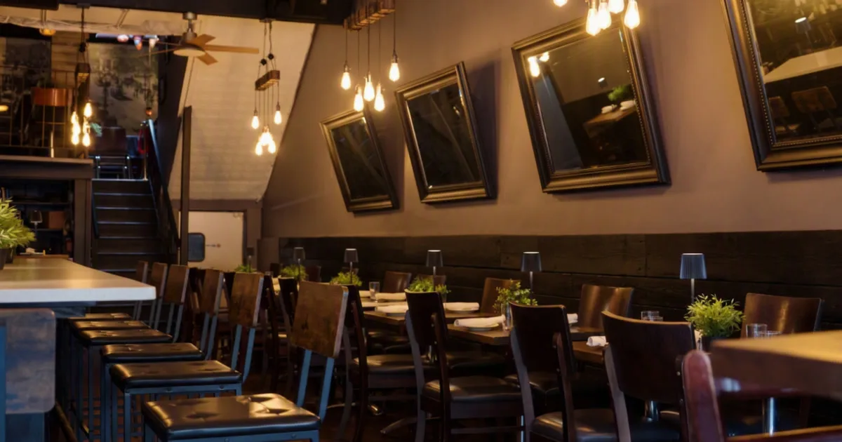 Mezè Restaurant: Restaurant Photograph