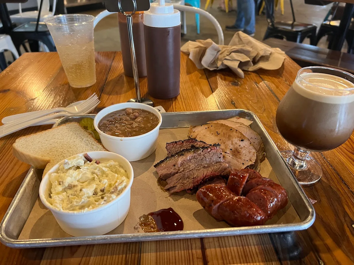 Miller's Smokehouse: Restaurant Photograph