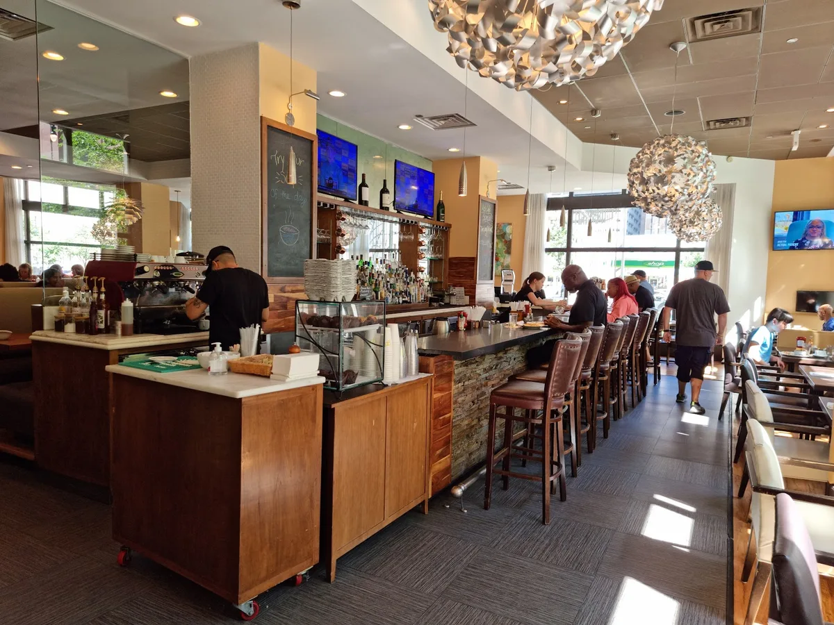 Meli Cafe: Restaurant Photograph