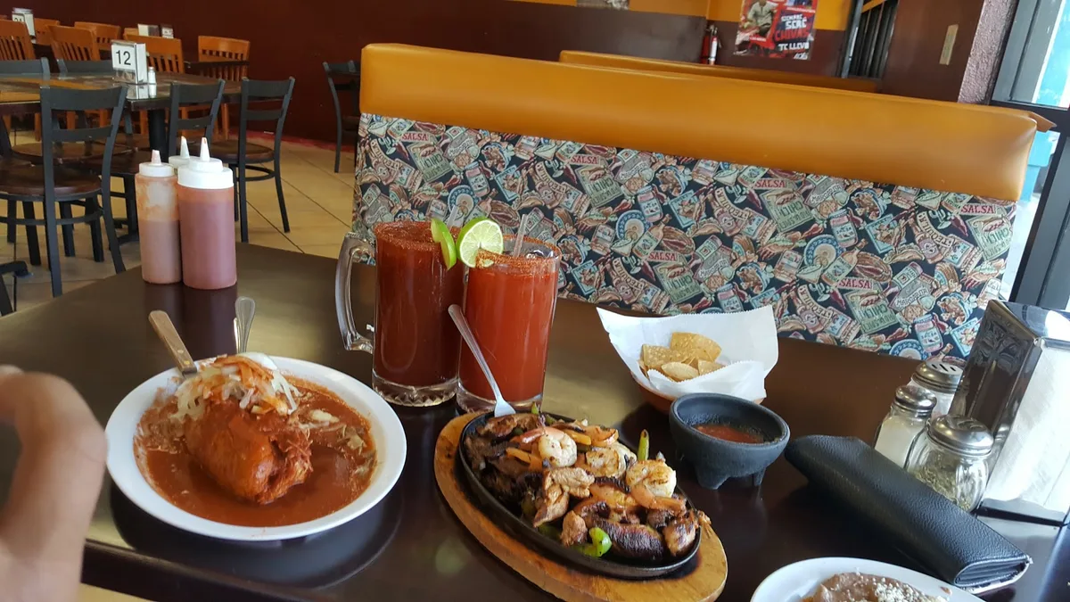 Chapala Restaurant: Restaurant Food And Dining Photo