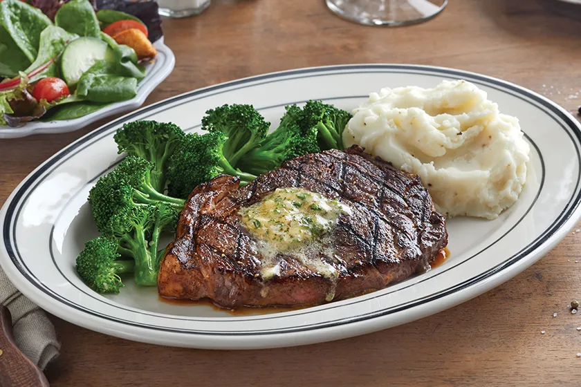 Mimi's Cafe: Restaurant Photograph